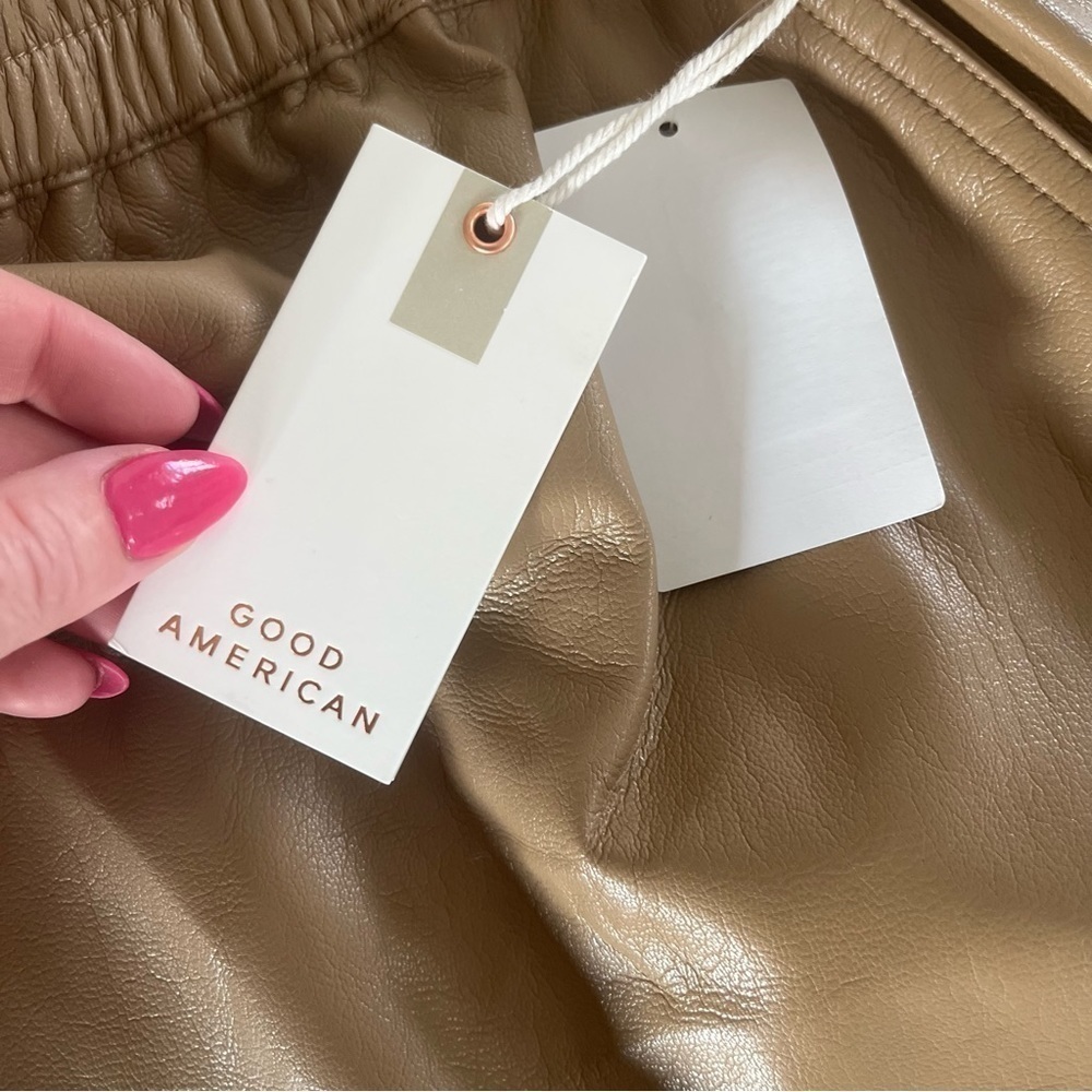Good American Better Than Leather Shorts Pull On Warm Caramel Tan Size 5 - Picture 10 of 11